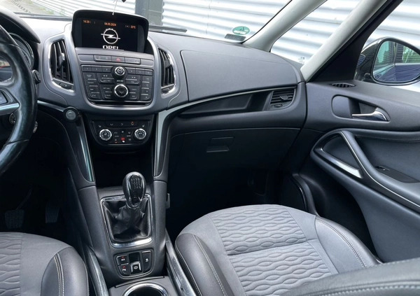 Opel Zafira cena 29900 przebieg: 312000, rok produkcji 2012 z Gubin małe 704